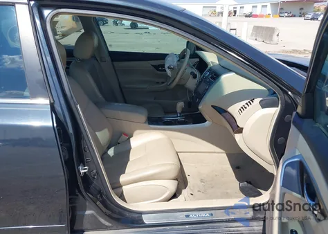 2013 Nissan Altima 2.5/S/Sv/Sl из США, поврежденный, VIN 1N4AL3AP6DN540184